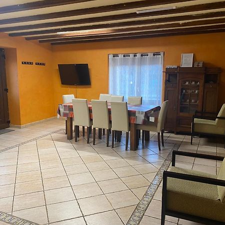 Dona Elvira Y Dona Sol Villa Vivar del Cid Luaran gambar