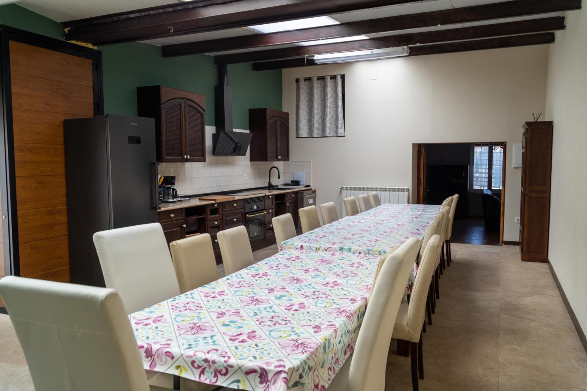 Dona Elvira Y Dona Sol Villa Vivar del Cid Luaran gambar