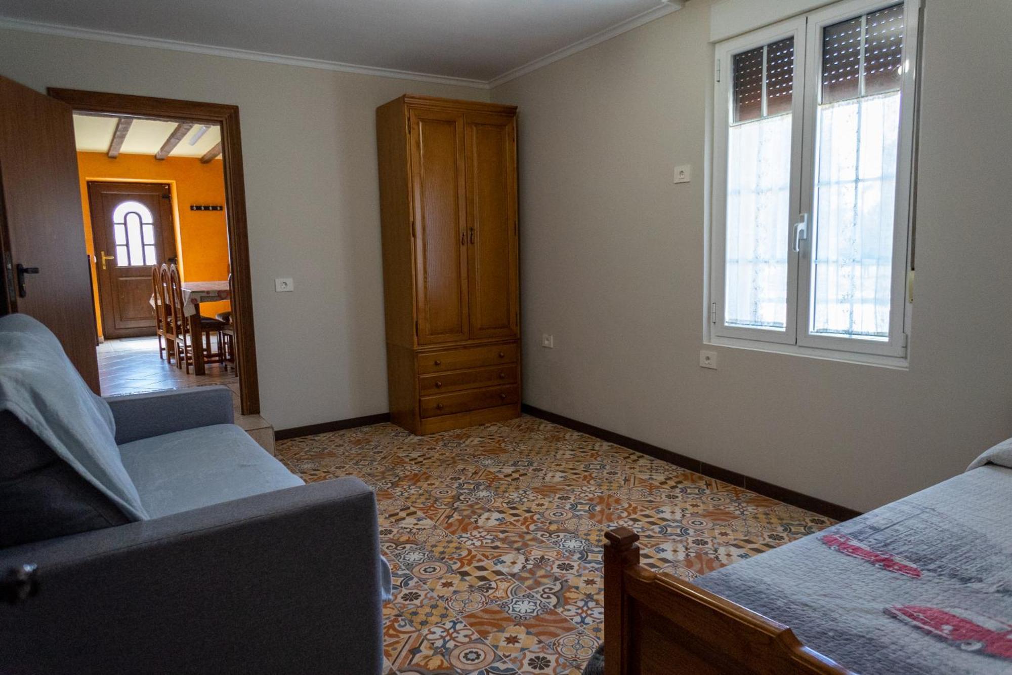 Dona Elvira Y Dona Sol Villa Vivar del Cid Luaran gambar