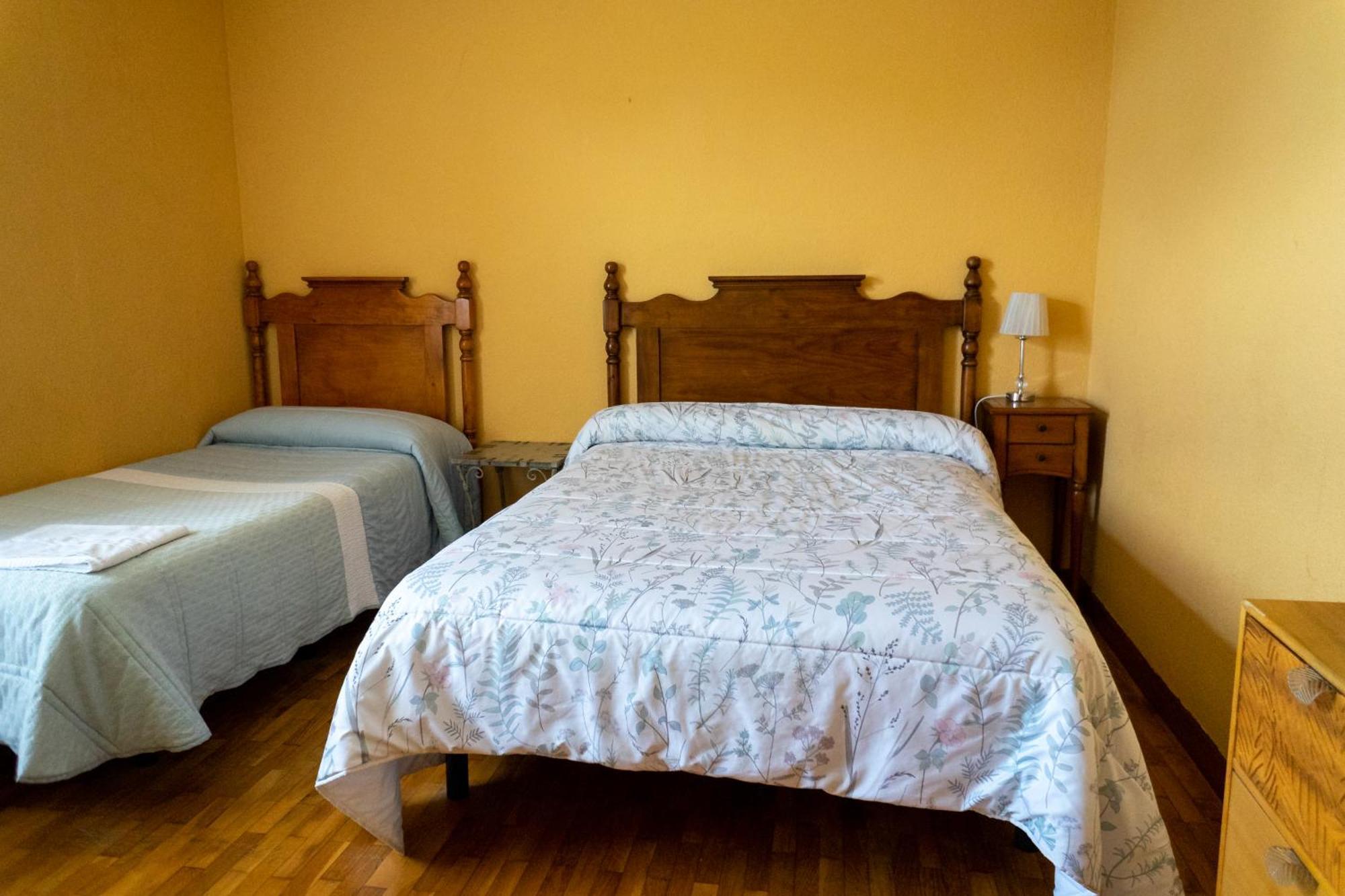 Dona Elvira Y Dona Sol Villa Vivar del Cid Luaran gambar
