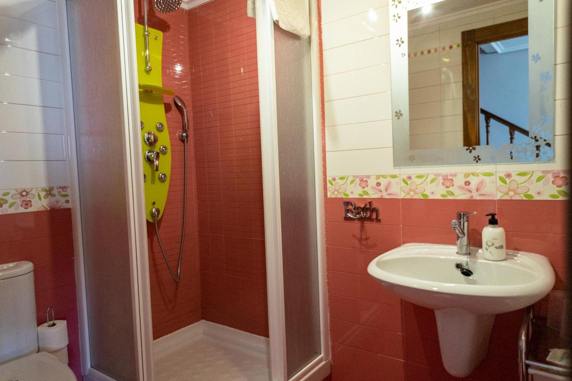 Dona Elvira Y Dona Sol Villa Vivar del Cid Luaran gambar
