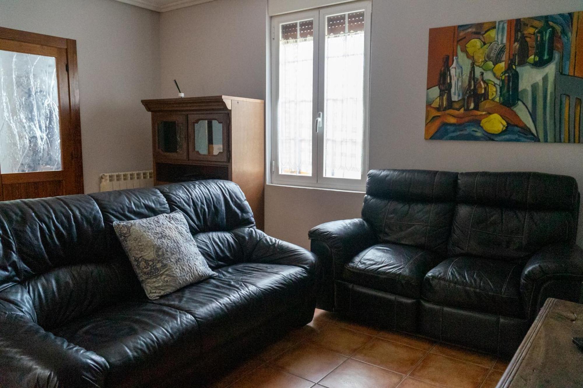 Dona Elvira Y Dona Sol Villa Vivar del Cid Luaran gambar