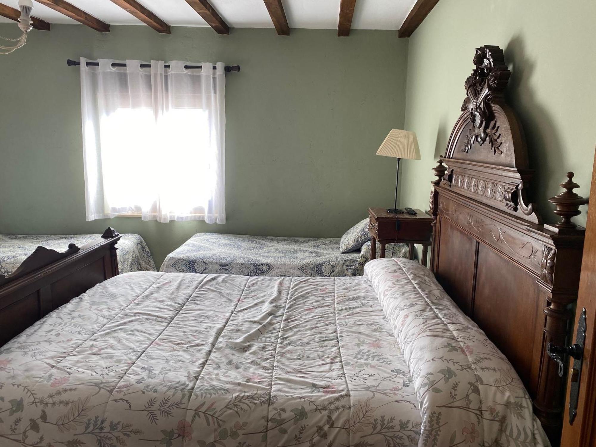 Dona Elvira Y Dona Sol Villa Vivar del Cid Luaran gambar